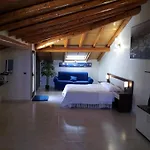 B&B Suite *