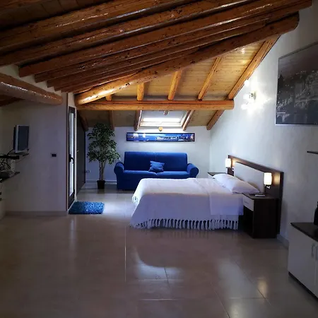B&B Suite *